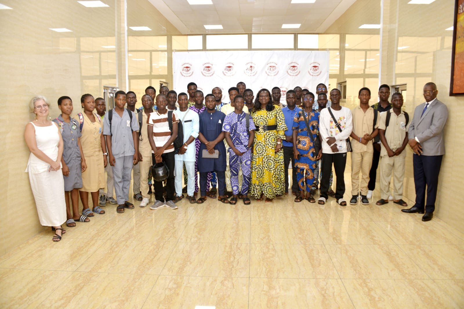 Les responsables de la Fondation LOKO rencontrent les jeunes talents.