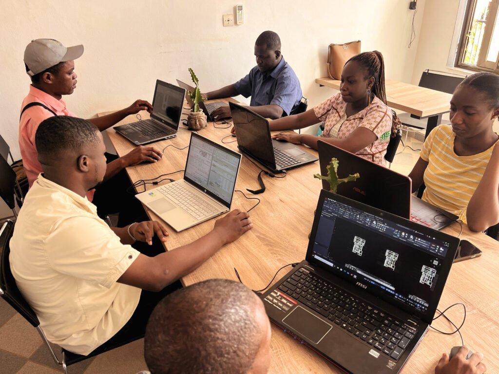 Construire au Bénin : entre rêve d’accession et réalité technique, comment éviter les pièges ?